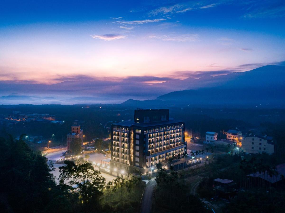 Fantasy Palace Hotel Yuchi Exterior photo